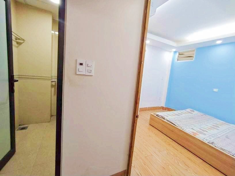 Studio for rent on Chua Lang Street cheap price