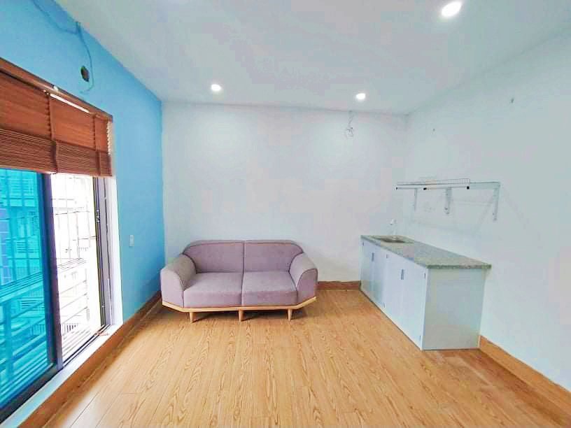 Studio for rent on Chua Lang Street cheap price