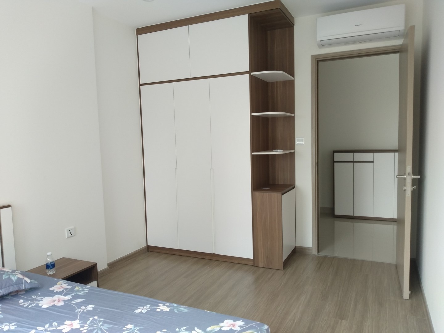 2 Bedrooms Apartment For Rent in Vinhomes Ocean Park S2.07