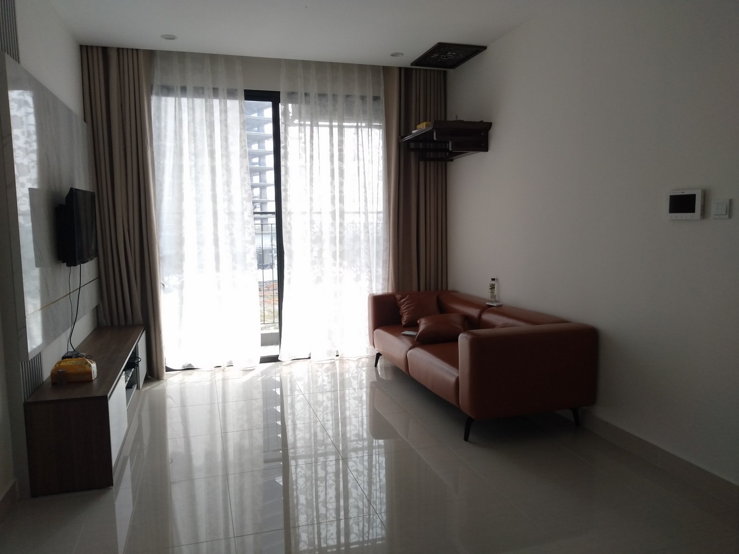 2 Bedrooms Apartment For Rent in Vinhomes Ocean Park S2.07